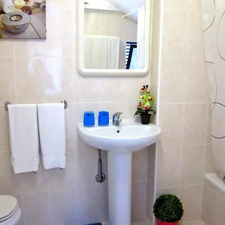 Appartement Ch 8, 11 E 12 - Casa Da Horta 3 X T 1 Up To 12 Guests