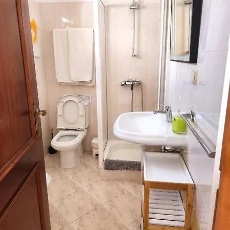 Ch 8, 11 E 12 - Casa Da Horta 3 X T 1 Up To 12 Guests Olhos de Agua (Albufeira)