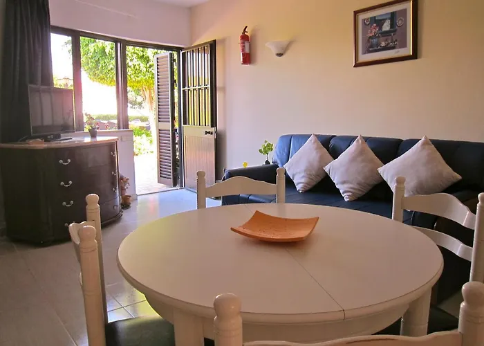 Ch 8, 11 E 12 - Casa Da Horta 3 X T 1 Up To 12 Guests Olhos de Agua (Albufeira)